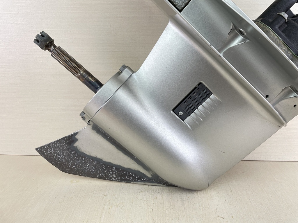 2000 Honda 115 130 HP 4 Stroke Outboard 25" Lower Unit Gear Case RH 41100-ZW5-810ZA