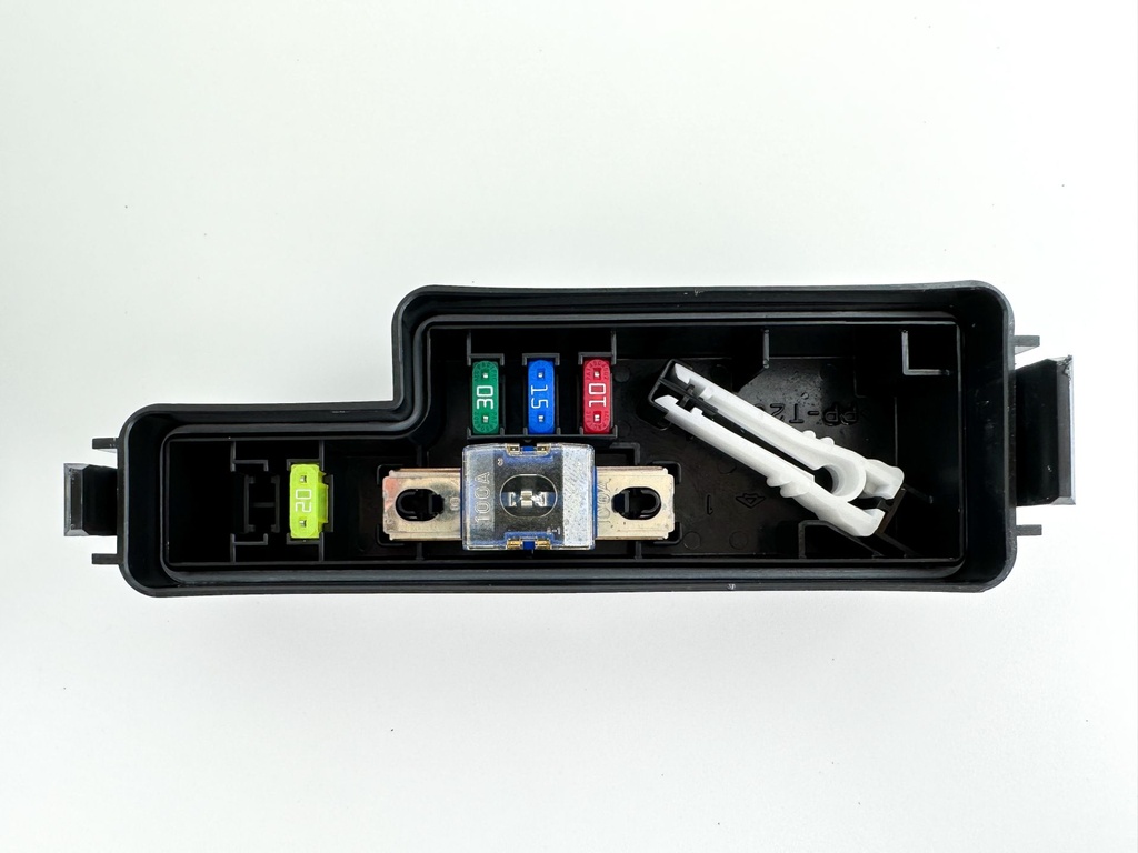 2014 Yamaha 300 HP 4 Stroke Outboard Fuse Box 6CE-82170-00-00 OEM