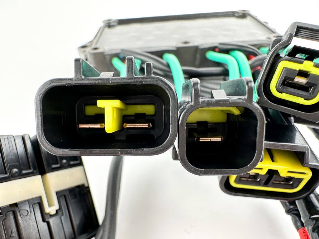 2014 Yamaha 300 HP 4 Stroke Outboard Rectifier & Regulator 6CE-81960-00-00 OEM