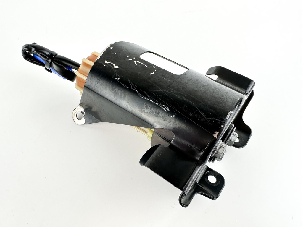 2014 Yamaha 300 HP 4 Stroke Outboard Fuel Filter Assembly 6P3-24560-22-00 OEM
