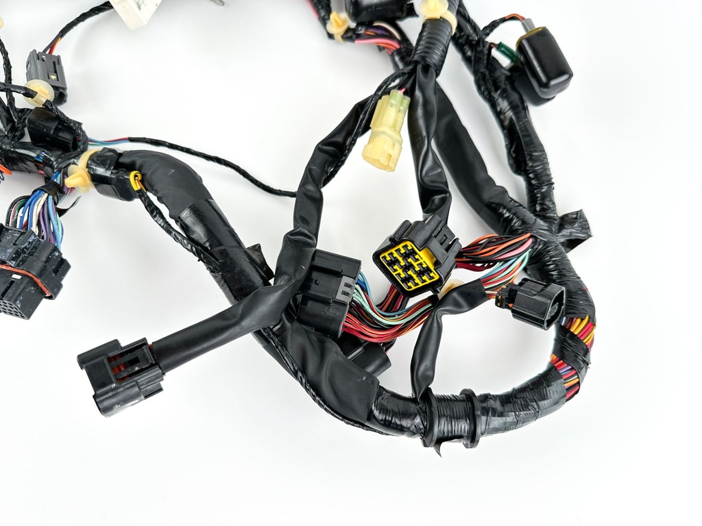 2014 Yamaha 300 HP 4 Stroke Outboard Engine Wire Harness 6CE-82590-10-00 OEM