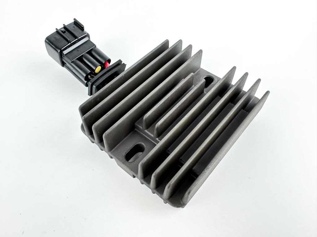2013 Yamaha 115 HP 4 Stroke Outboard Rectifier & Regulator 68V-81960-10-00 OEM