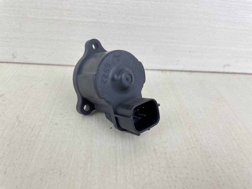 2007 Suzuki DF150 150HP 4 Stroke Outboard Idle Air Control Valve IAC 18137-52D00