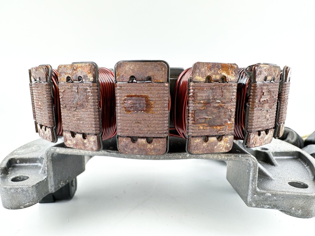2013 Yamaha 115 HP 4 Stroke Outboard Coil Pulser Base Stator Assembly 68V-81460-00-00 OEM