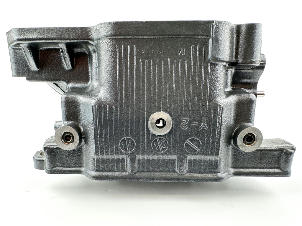 2013 Yamaha 115 HP 4 Stroke Outboard Cylinder Head 68V-W009A-08-9S OEM