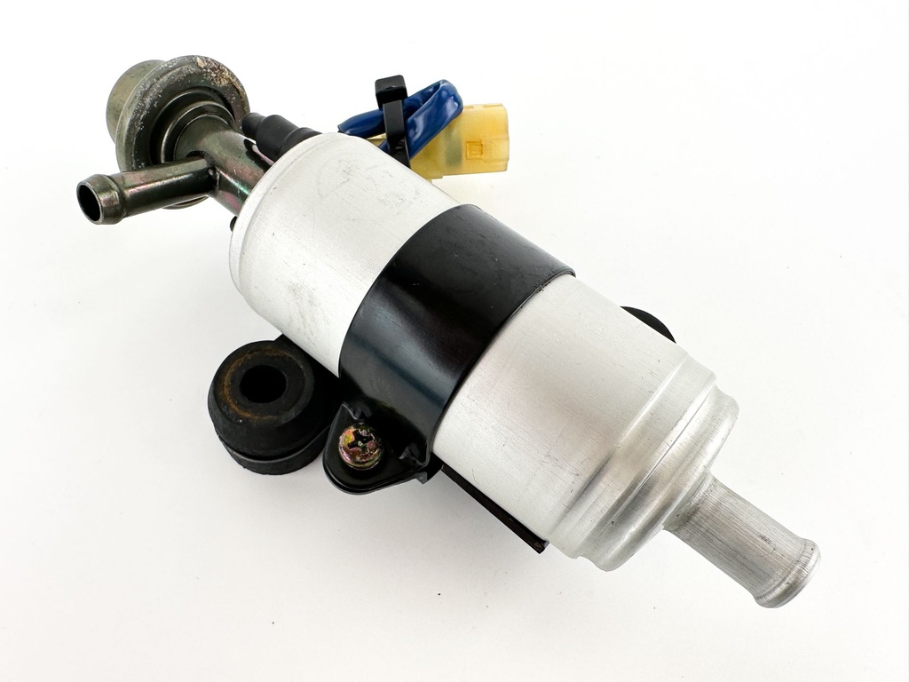 Suzuki 200 225 250 300 350 HP Outboard Low Pressure Lift Fuel Pump 15100-94900 Tested