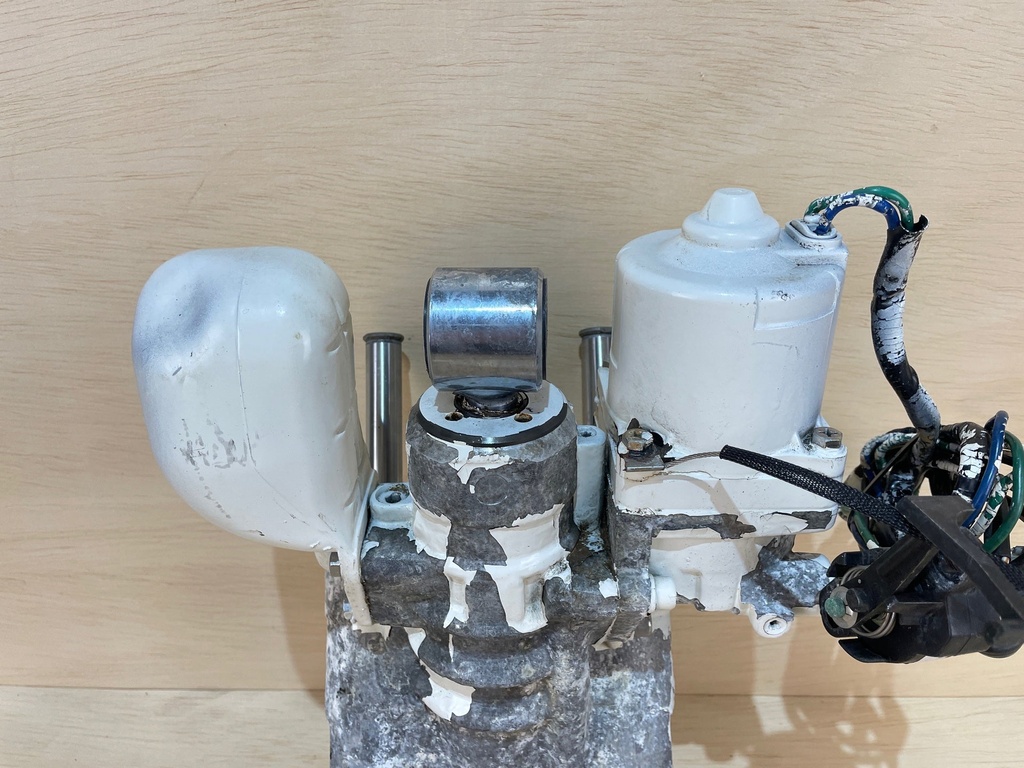 OMC Johnson Evinrude Hydraulic Power Trim & Tilt Assembly 60 - 300HP