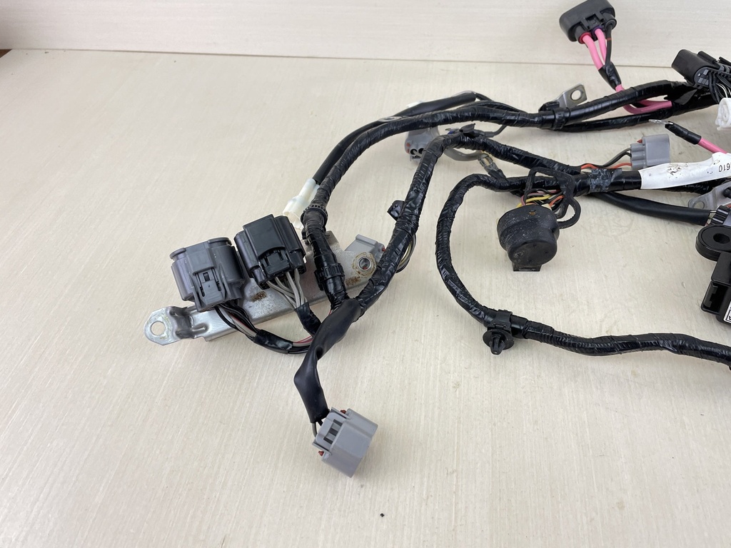 Suzuki DF 150 175 HP 4 Stroke Outboard Engine Wire Harness 36610-96J00