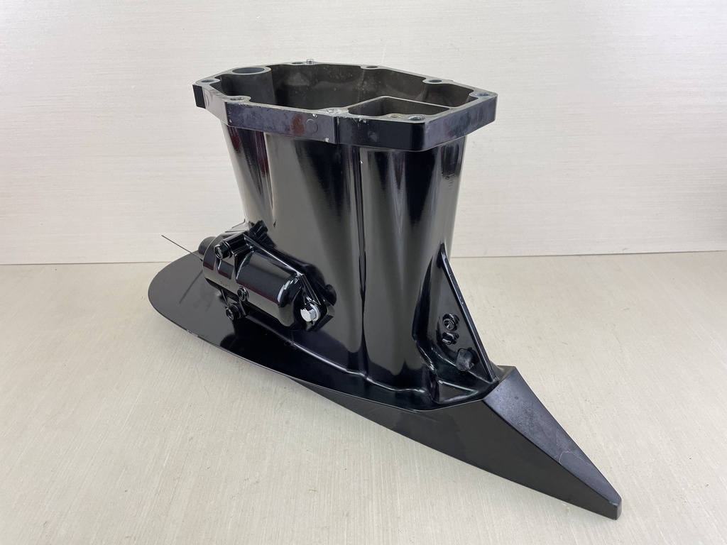 2006-2011 Suzuki DF 150 175 HP 4 Stroke Outboard 25" Driveshaft Housing 52111-96J11-0EP