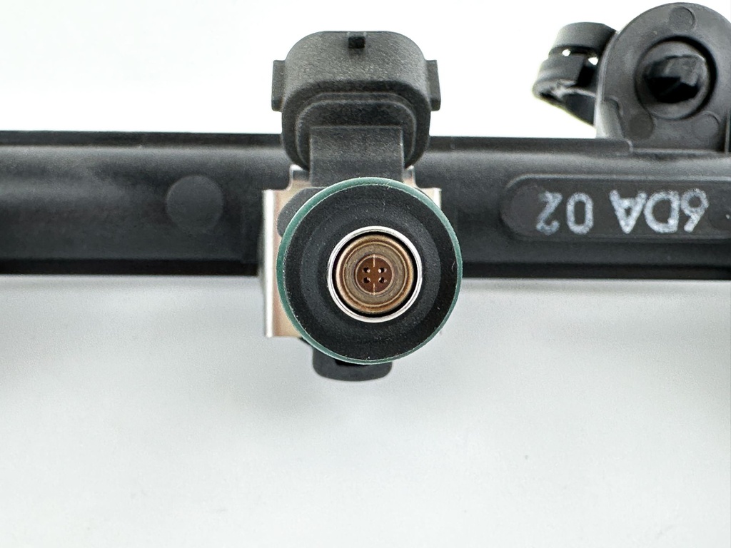 2022 Yamaha 200 HP 4 Stroke Outboard Fuel Injector Set W/ Rail 6DA-13160-02-00 OEM