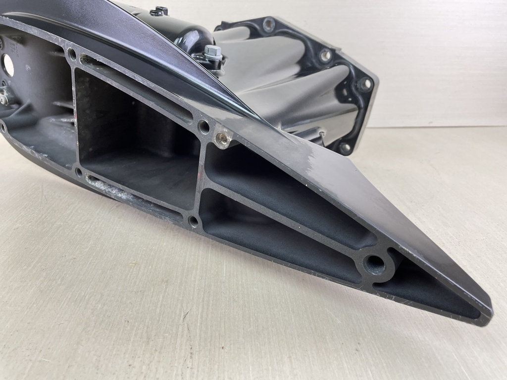 2006-2011 Suzuki DF 150 175 HP 4 Stroke Outboard 25" Driveshaft Housing 52111-96J11-0EP