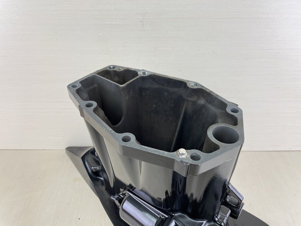 2006-2011 Suzuki DF 150 175 HP 4 Stroke Outboard 25" Driveshaft Housing 52111-96J11-0EP