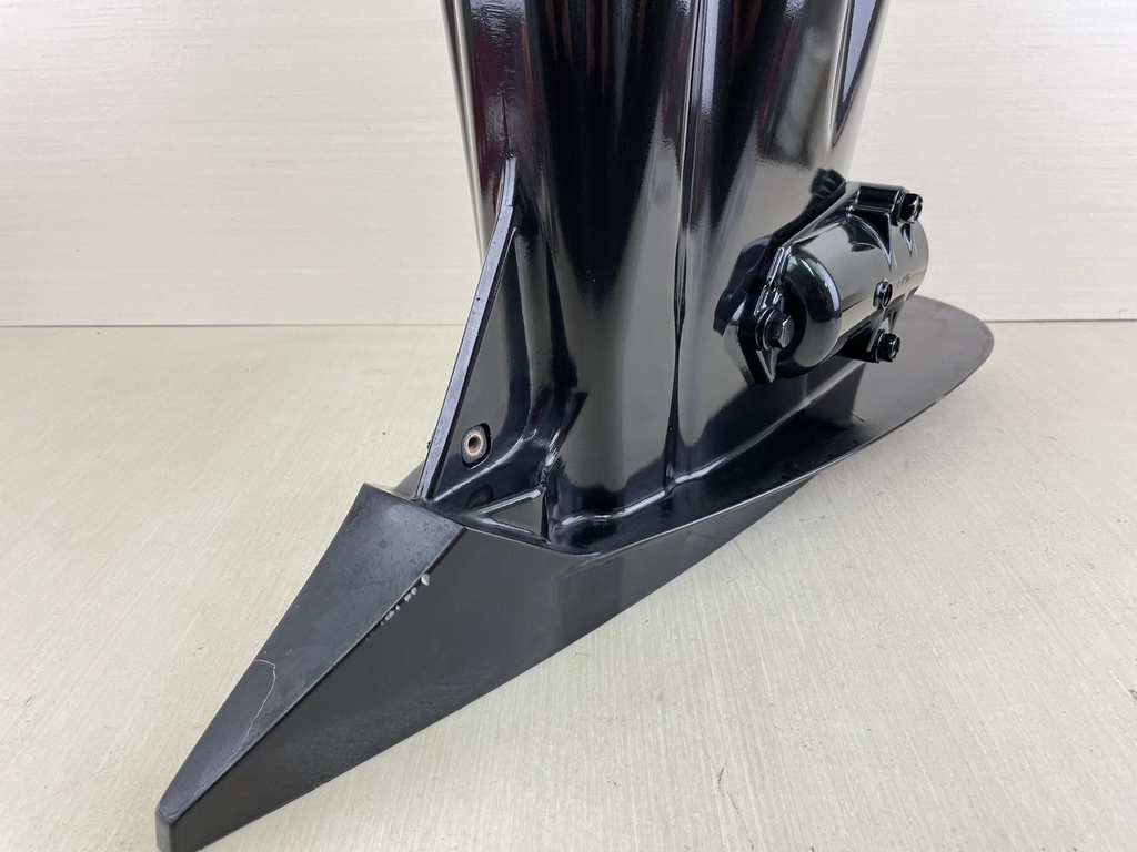 2006-2011 Suzuki DF 150 175 HP 4 Stroke Outboard 25" Driveshaft Housing 52111-96J11-0EP