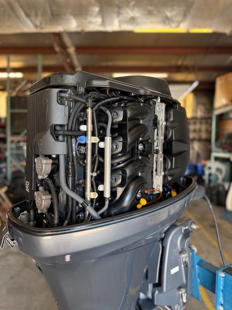 2012 Yamaha F150 150HP 4 Stroke Outboard Engine W/ XL 25" Shaft 214 Hours