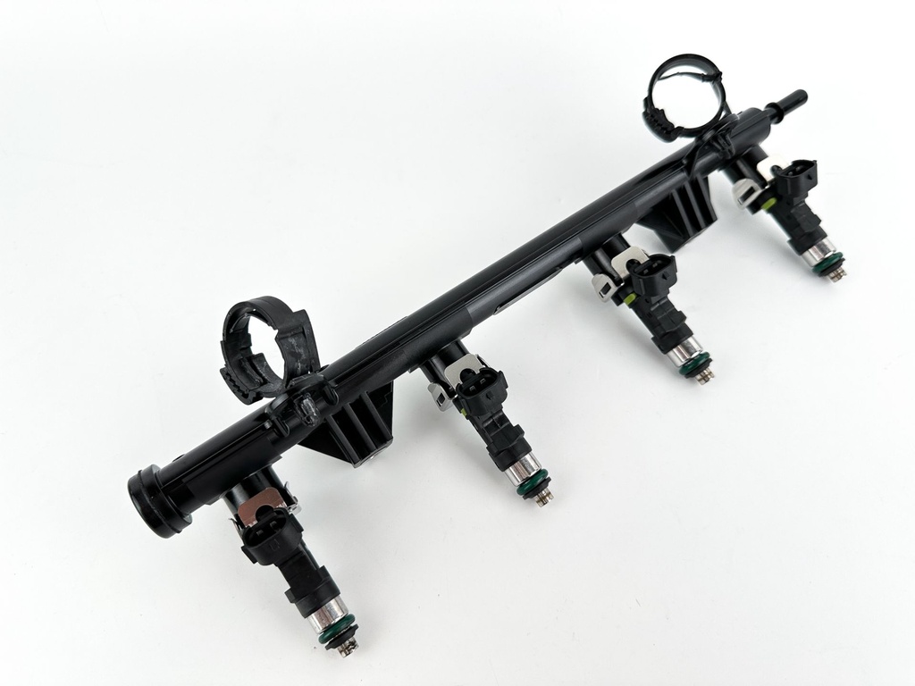 2019 Yamaha 115 HP 4 Stroke Outboard Fuel Injector Set W/ Rail 6EK-13160-00-00 OEM