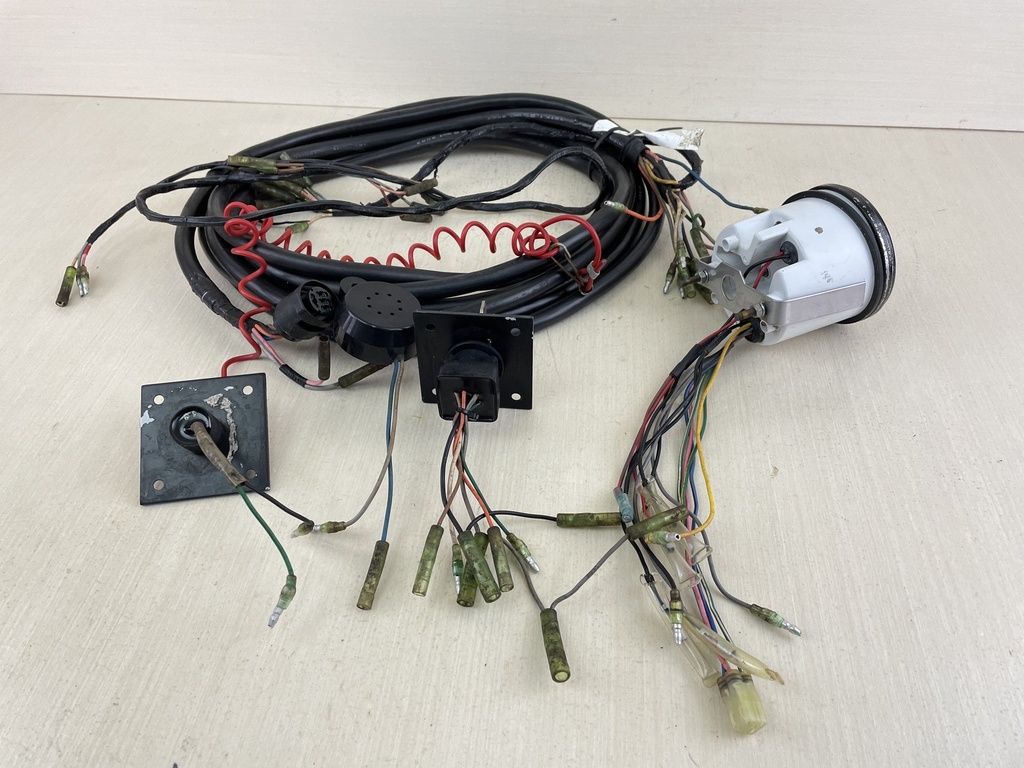 Suzuki Outboard Rigging Setup With Key Switch Extension Harness Gauge