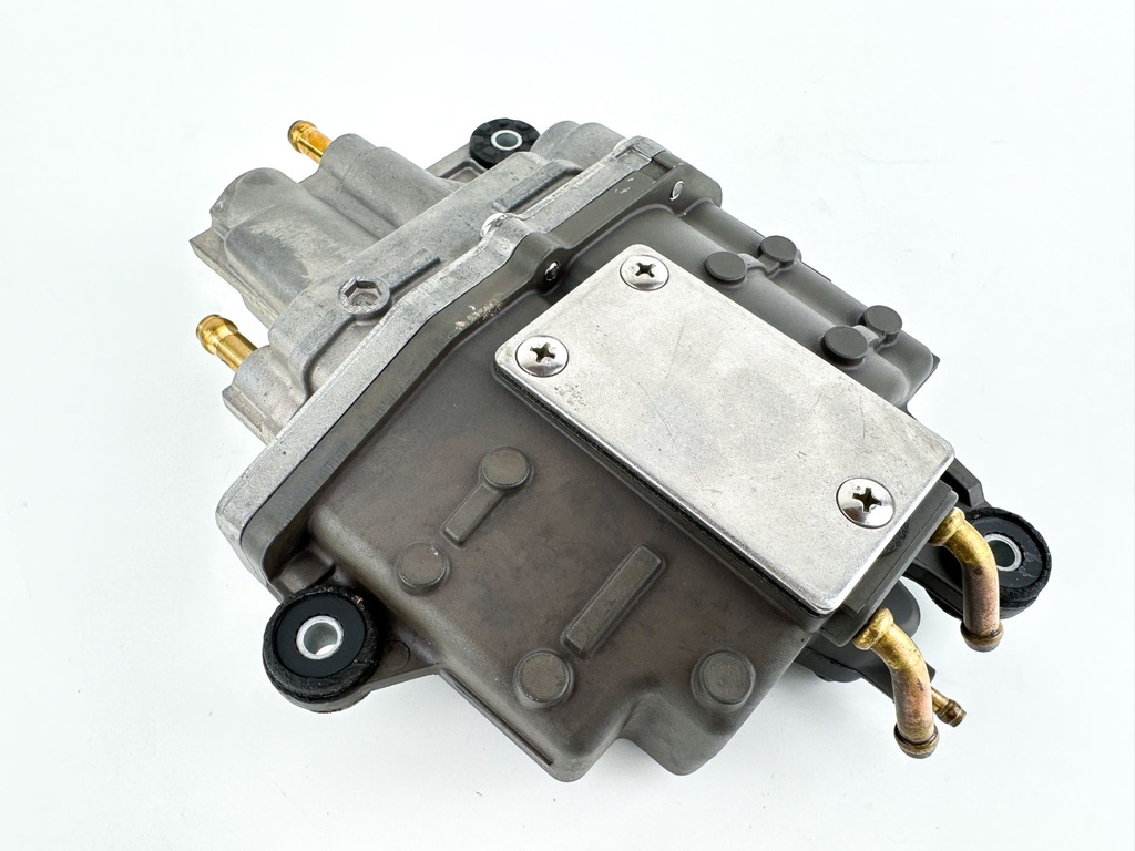 2019 Suzuki 115 HP 4 Stroke Outboard Vapor Separator Tank VST 15600-92J50 OEM