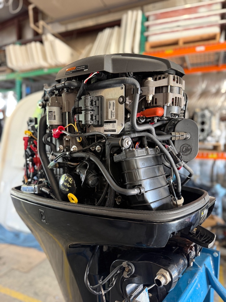 2013 Mercury 90HP 4 Stroke Outboard Engine W/ 20" Shaft 177 Hours