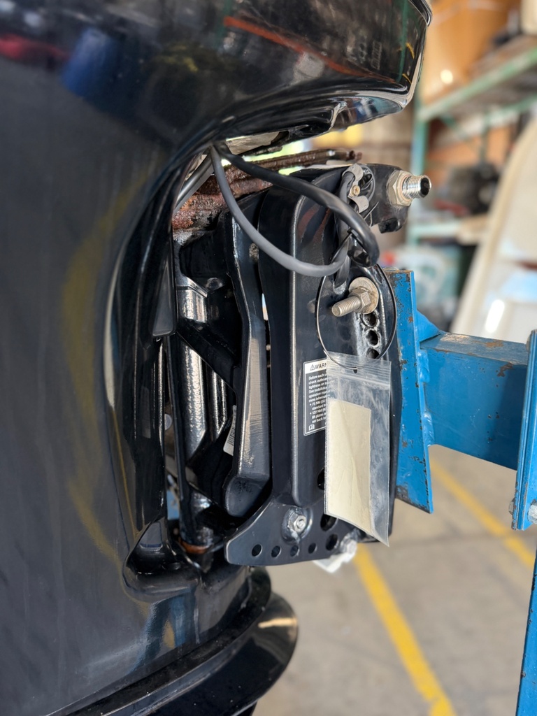 2013 Mercury 90HP 4 Stroke Outboard Engine W/ 20" Shaft 177 Hours