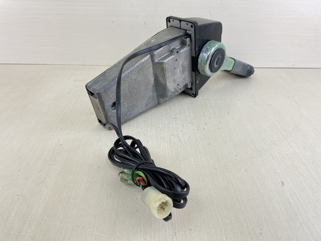 Yamaha Outboard 704 Top Mount Control Box Binnacle Assembly Lever - Used