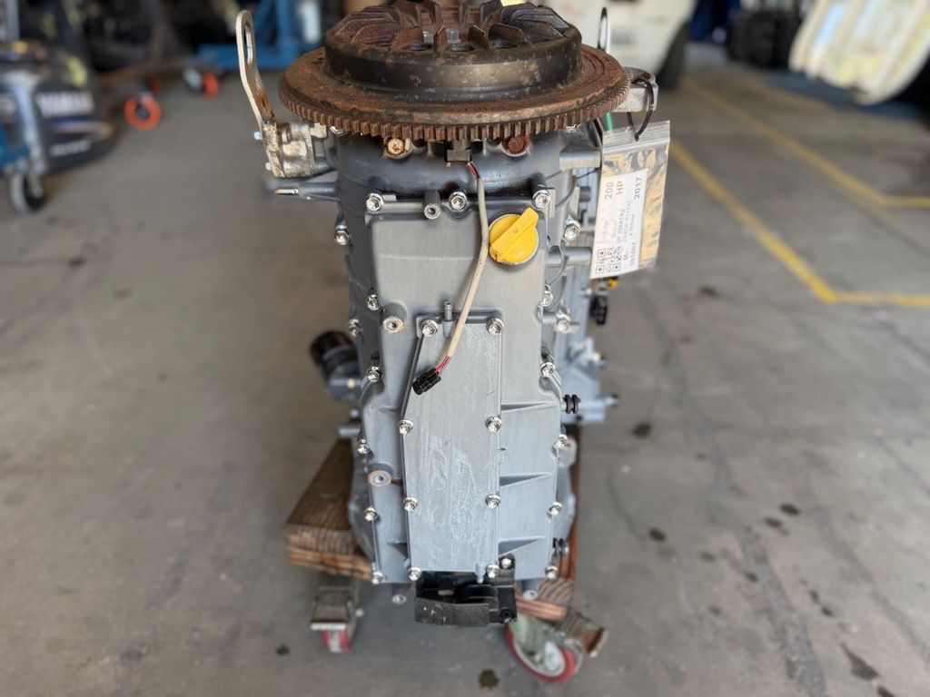 2017 Suzuki DF200 200HP 4 Stroke Outboard Powerhead - Good Compression