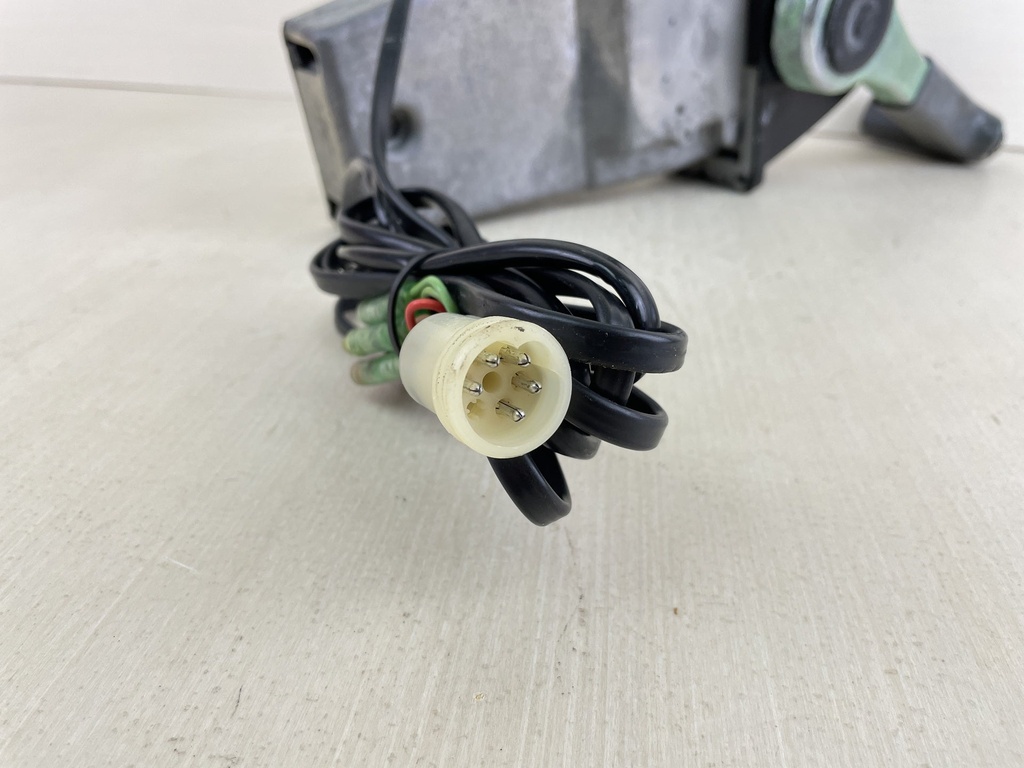 Yamaha Outboard 704 Top Mount Control Box Binnacle Assembly Lever - Used