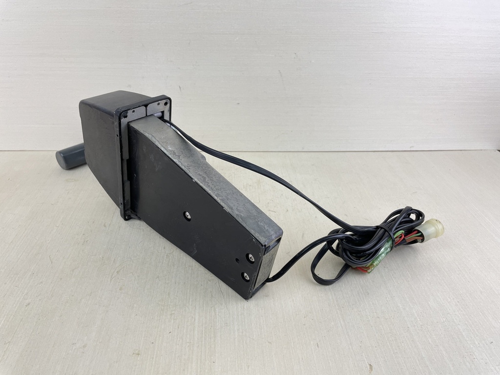 Yamaha Outboard 704 Top Mount Control Box Binnacle Assembly Lever - Used