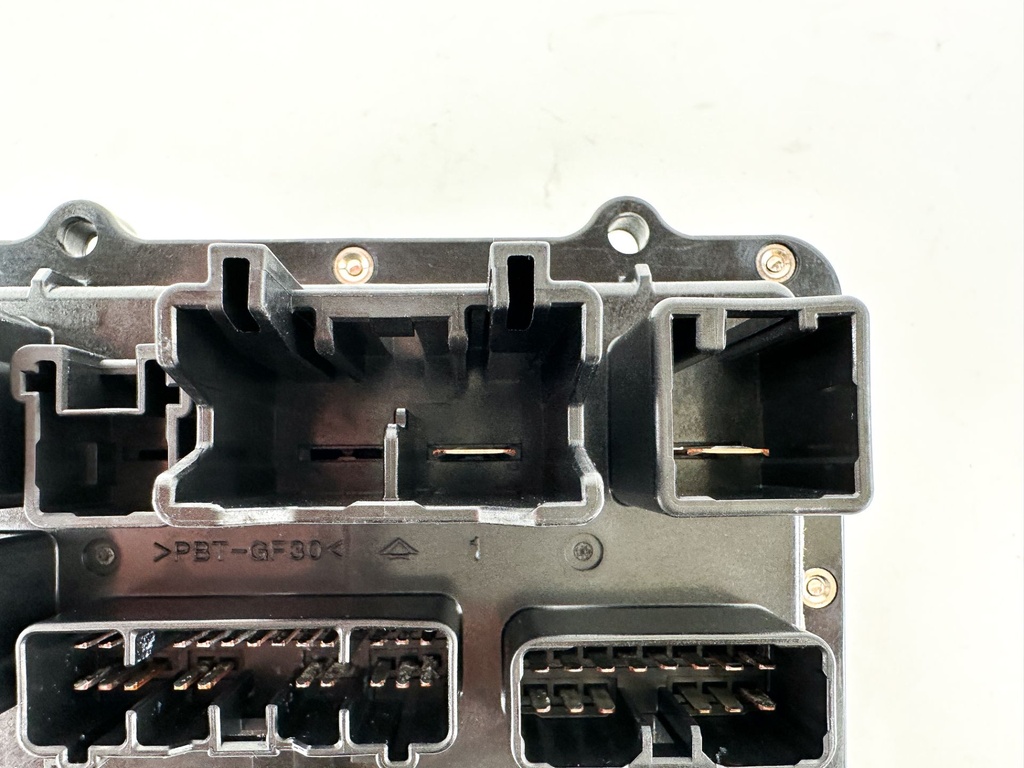 2012 Yamaha 250 HP 4 Stroke Outboard Fuse Box 6CB-82170-00-00 OEM