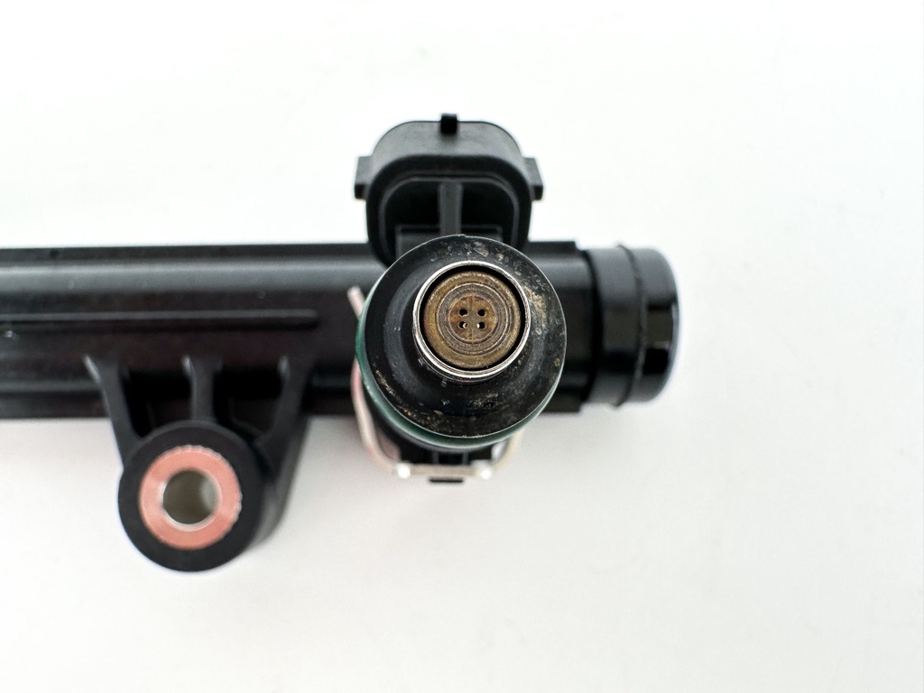 2012 Yamaha 250 HP 4 Stroke Outboard Fuel Injector Set W/ Rail 6AW-13761-00-00 OEM