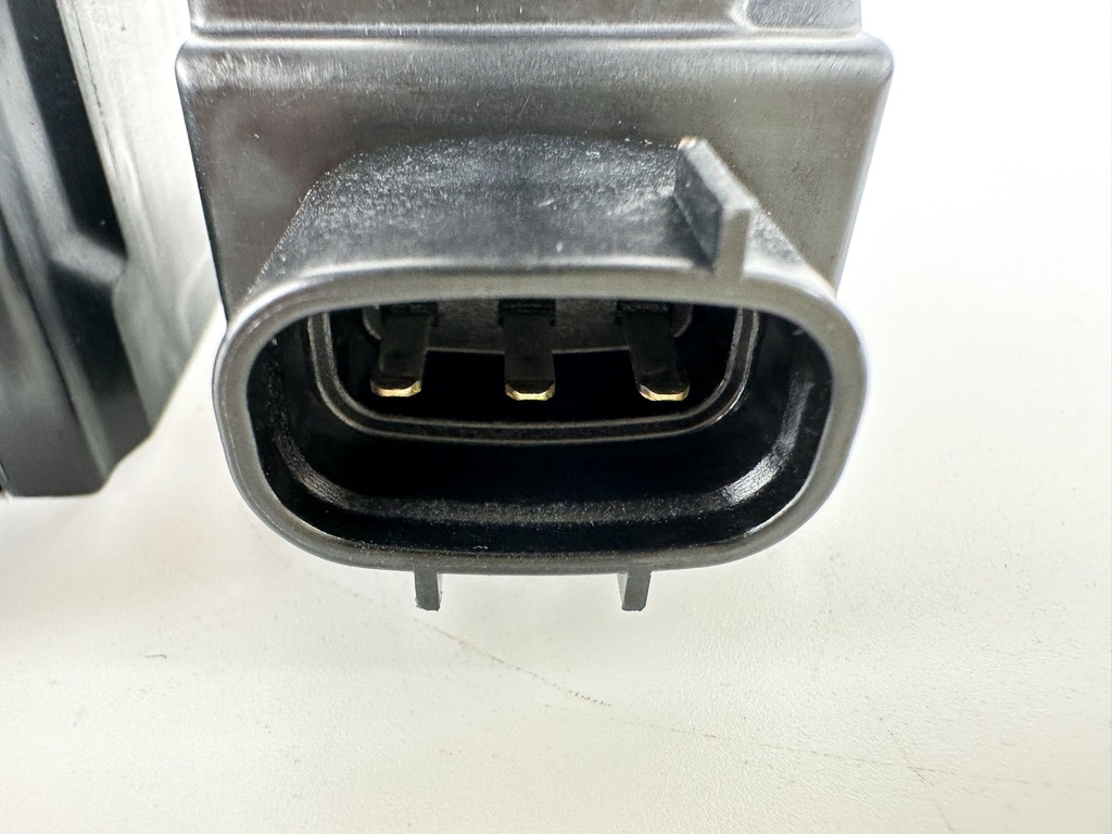 2012 Yamaha 250 HP 4 Stroke Outboard Ignition Coil Set 6CB-82310-00-00 OEM