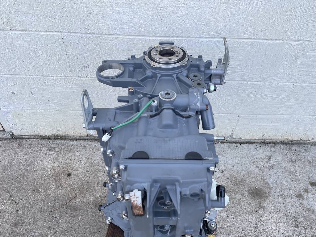 06-11 Suzuki DF 150 175 HP 4 Stroke Outboard Powerhead Assembly Crankcase 220 Hours