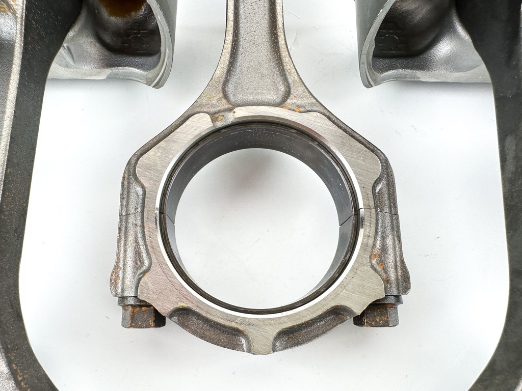 2012 Yamaha 250 HP 4 Stroke Outboard Piston & Connecting Rod Set 6CB-W1165-00-00 OEM