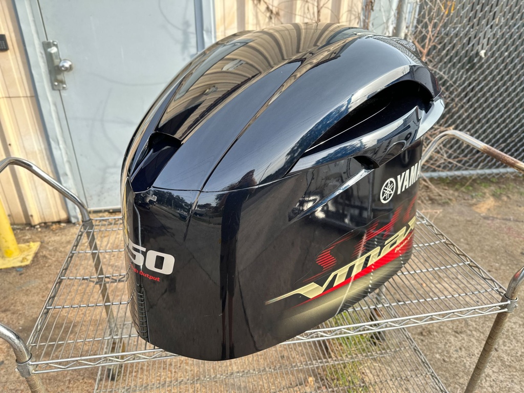 2012 Yamaha 250 HP 4 Stroke Outboard Top Cowling 6CB-42610-00-00 OEM