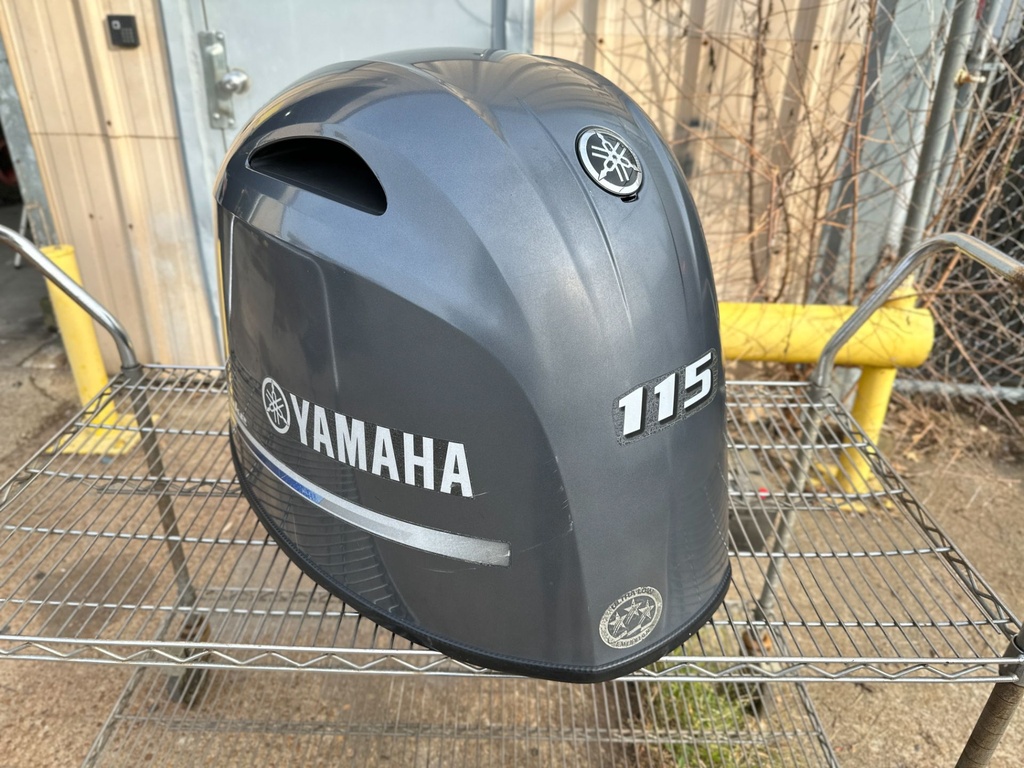 2019 Yamaha 115 HP 4 Stroke Outboard Top Cowling 6EM-81800-01-00 OEM