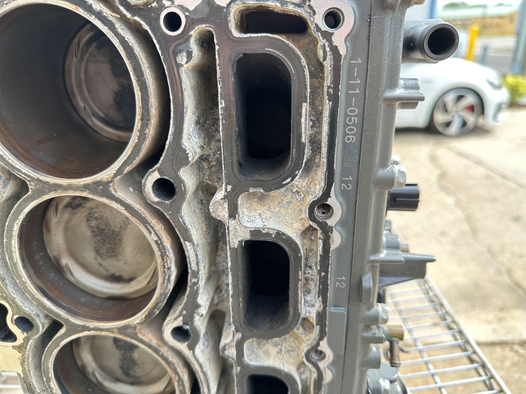 2013 Yamaha 115 HP 4 Stroke Outboard Crankcase Short Block Assembly 68V-W009B-13-9S OEM