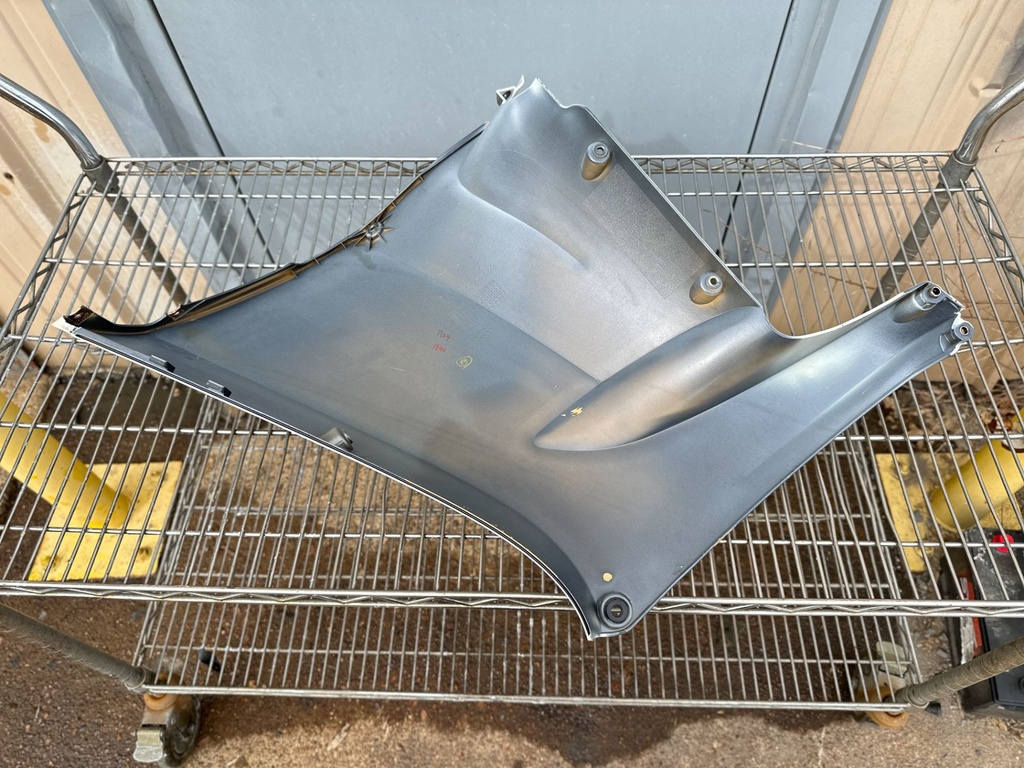 2014 Yamaha 300 HP 4 Stroke Outboard Lower Apron Cowling Port 6CE-42741-01-8D OEM