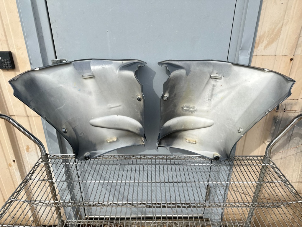 2012 Yamaha 250 HP 4 Stroke Outboard Lower Apron Cowling Port 6CB-42741-00-8D OEM