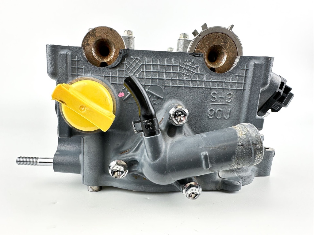2019 Suzuki 115 HP 4 Stroke Outboard Cylinder Head 11100-90J11 OEM