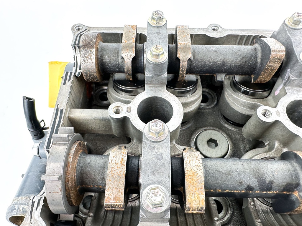 2019 Suzuki 115 HP 4 Stroke Outboard Cylinder Head 11100-90J11 OEM