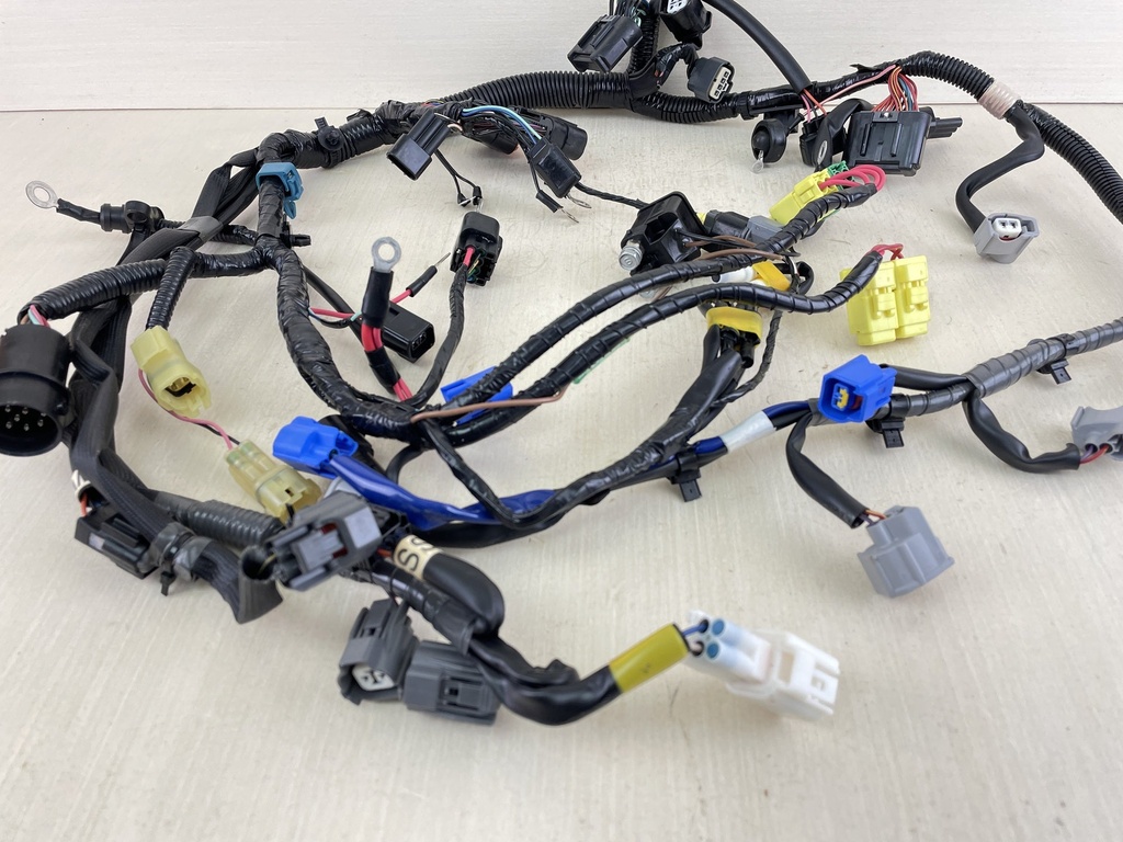 2016 Yamaha 90HP 4 Stroke Outboard Engine Wire Harness 6D8-82590-61-00