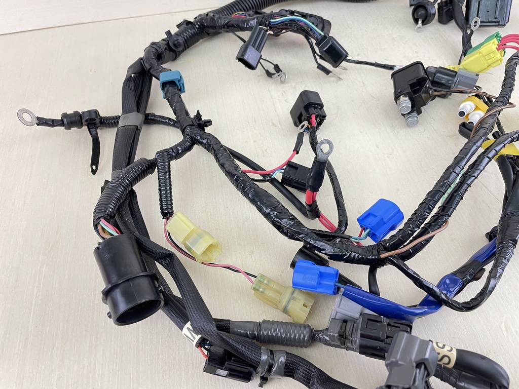 2016 Yamaha 90HP 4 Stroke Outboard Engine Wire Harness 6D8-82590-61-00