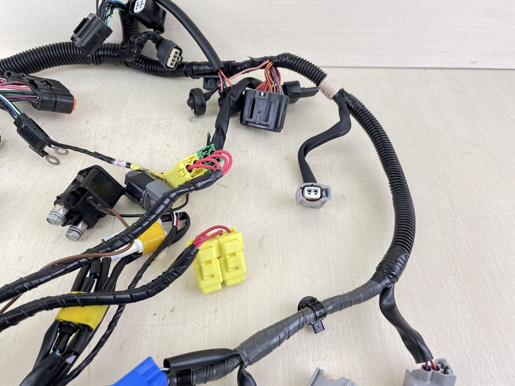 2016 Yamaha 90HP 4 Stroke Outboard Engine Wire Harness 6D8-82590-61-00