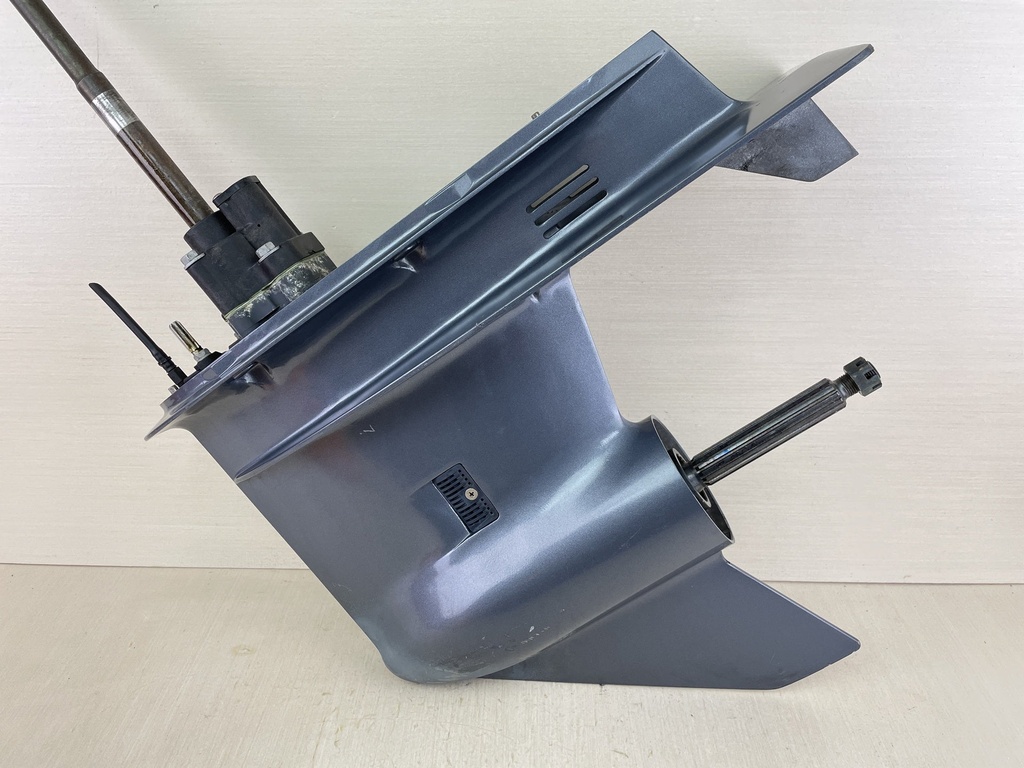 2016 Yamaha 90HP 4 Stroke Outboard 20" Long Lower Unit Gear Case 6D9-45300-13-8D