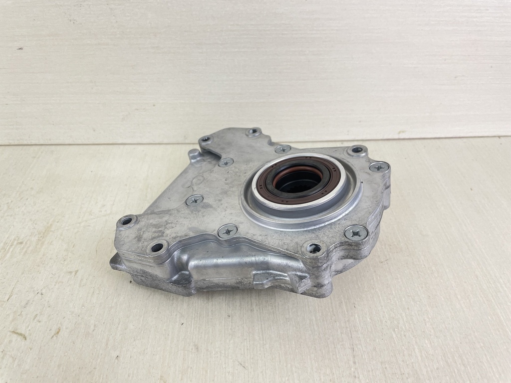 2016 Yamaha 90HP 4 Stroke Outboard Oil Pump Assembly 67F-13300-10-00