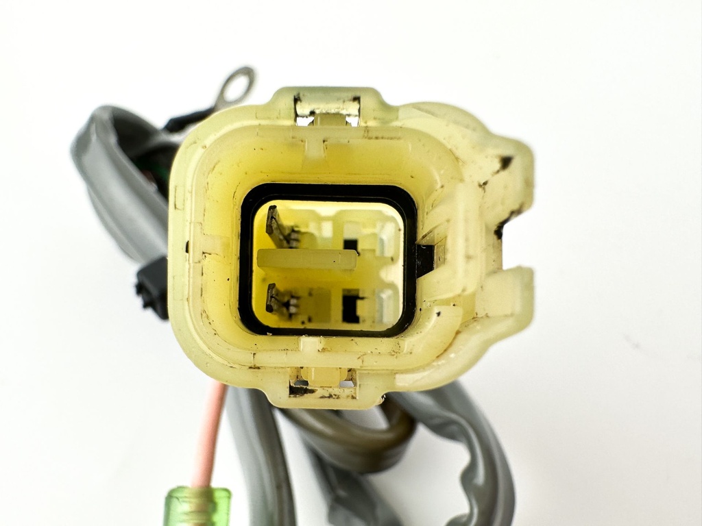 2003 Yamaha 70 HP 2 Stroke Outboard Oil Level Sensor 6H3-85720-16-00 OEM