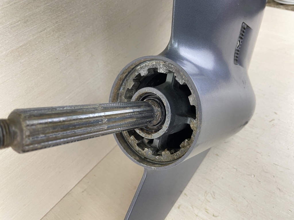 96-00 Yamaha 50HP 4 Stroke Outboard 20" Lower Unit Gear Case Assembly 64J-45300-12-4D