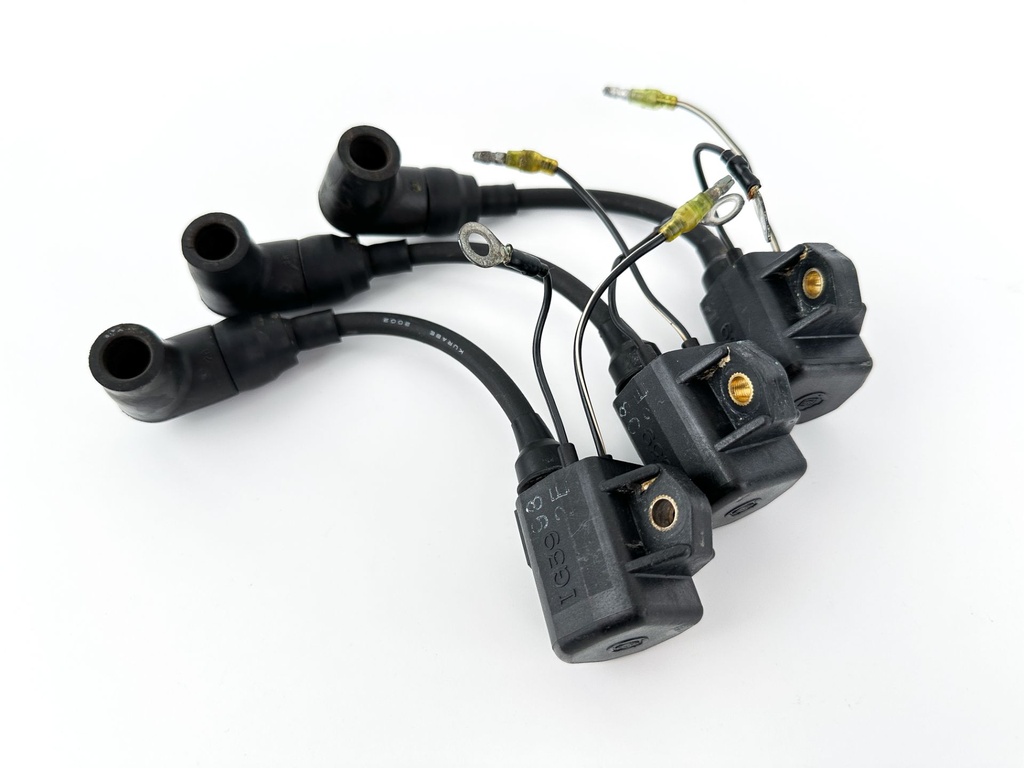 2003 Yamaha 70 HP 2 Stroke Outboard Ignition Coil Set 697-85570-00-00 OEM