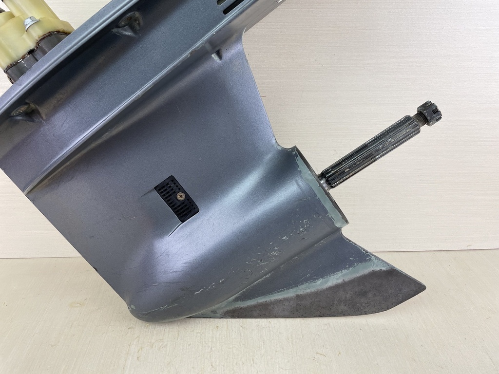 6H3-45300-17-8D Yamaha 1984-2009 20" Long Lower Unit Gear Case 60 70 HP