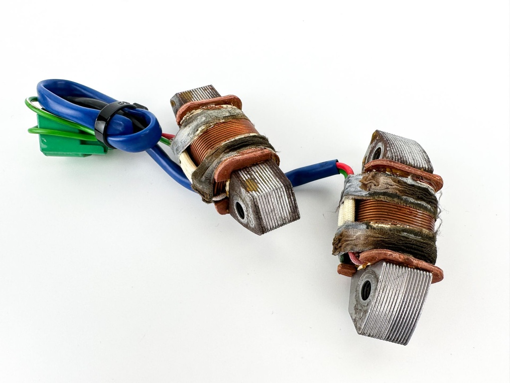 2003 Yamaha 70 HP 2 Stroke Outboard Charge Lighting Coil Pulser Assembly 6H2-85520-01-00 OEM