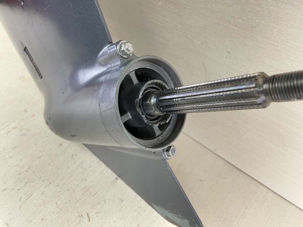 00-08 Yamaha 40HP 4 Stroke Outboard 20" Long Lower Unit Gear Case RH 67C-45300-10-4D